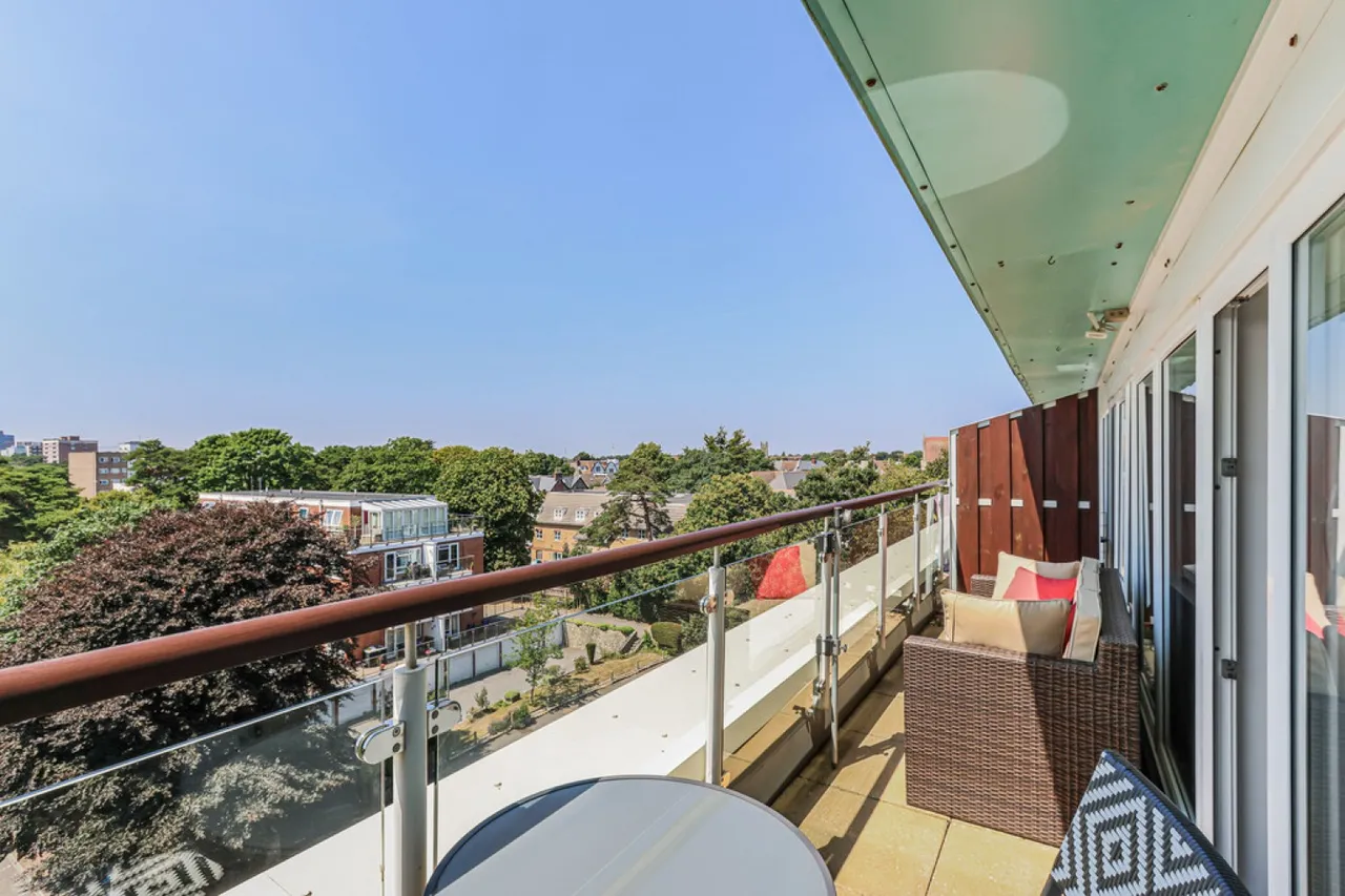 Owls Road, Bournemouth, photo 6