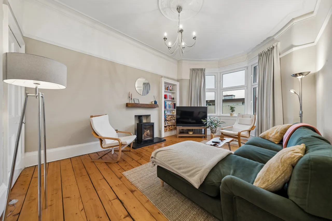 2 bed flat for sale, Trefoil Avenue, Shawlands, G41