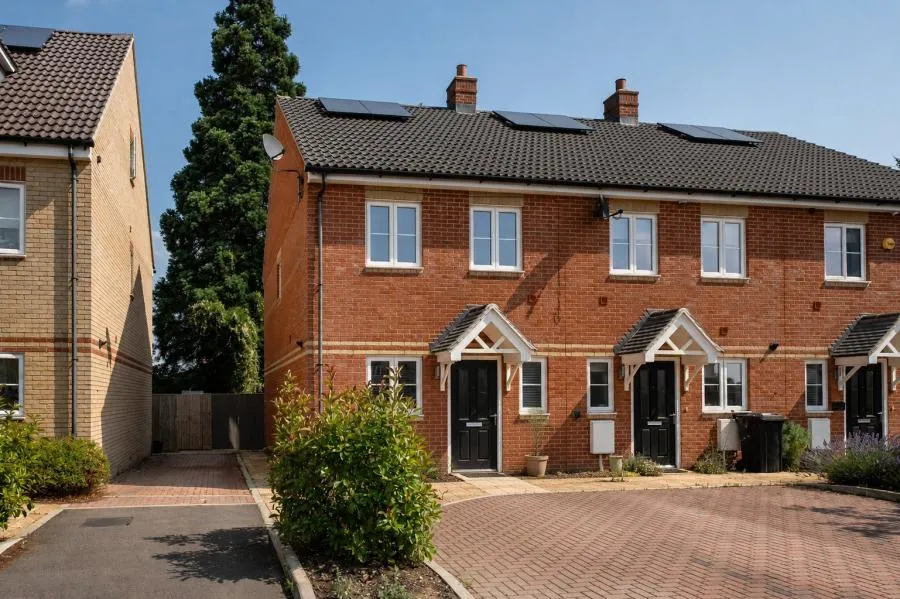 2 bed house for sale, Thompson Road, Arlesey, SG15