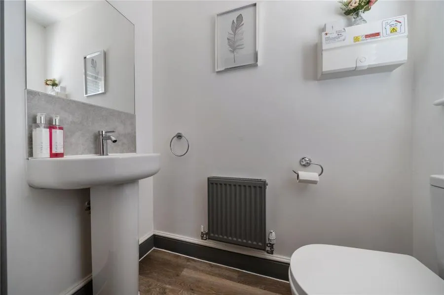 Thompson Road, Arlesey, SG15, photo 9