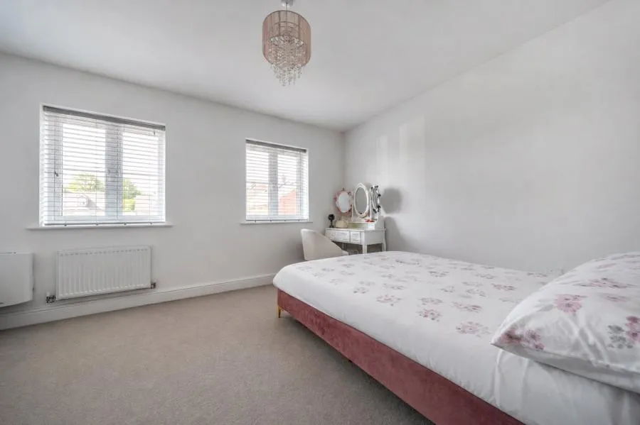 Thompson Road, Arlesey, SG15, photo 8