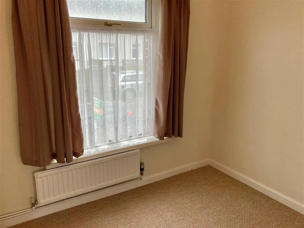 Ruskin Street, Neath, SA11, photo 7