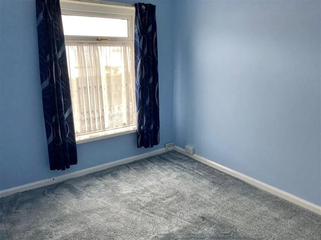 Ruskin Street, Neath, SA11, photo 6