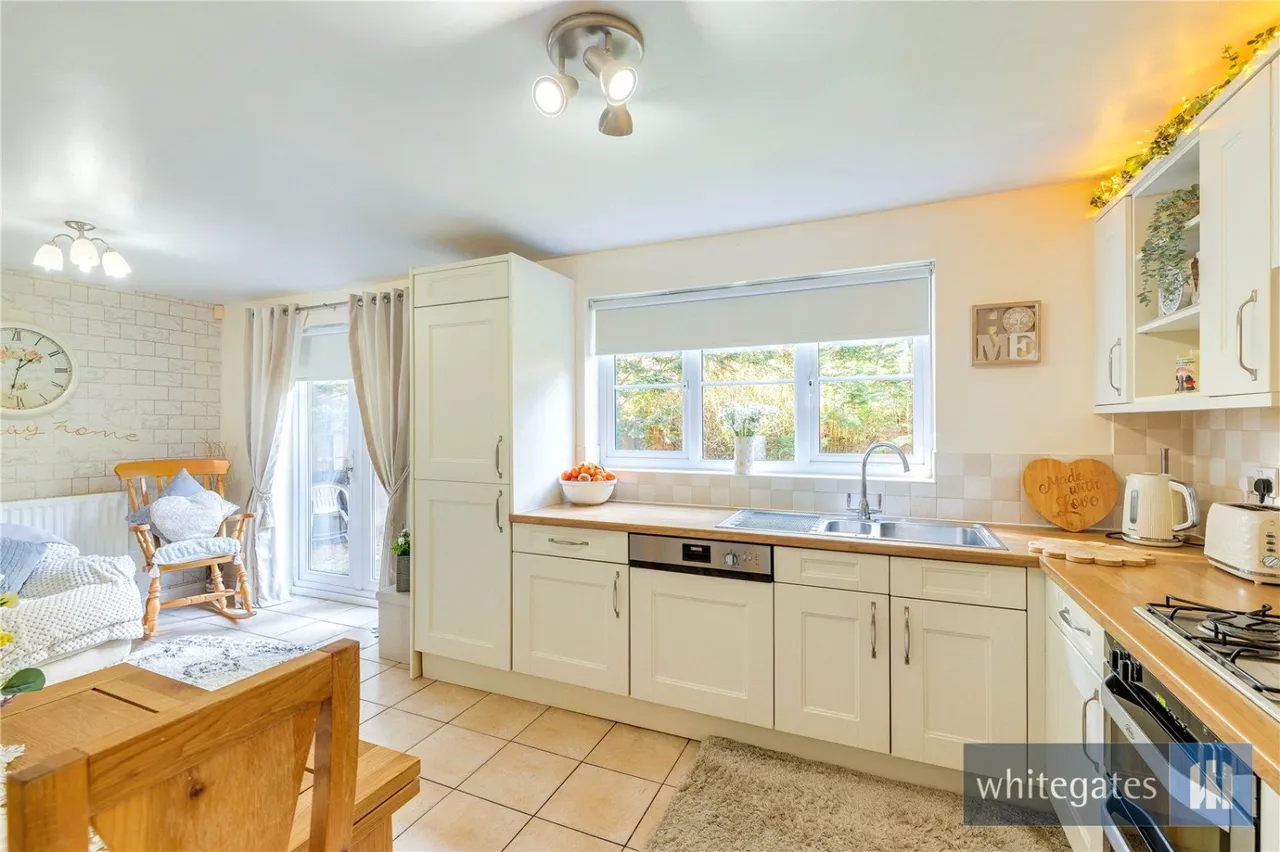 Lightoaks Drive, Halewood, L26, photo 16