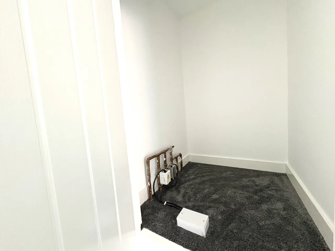 Broady Avenue, CW9, photo 21