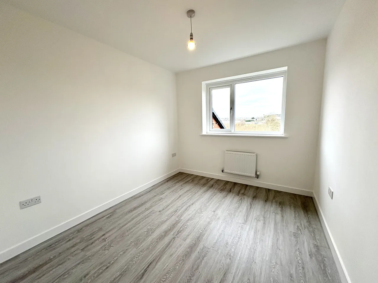 Broady Avenue, CW9, photo 11