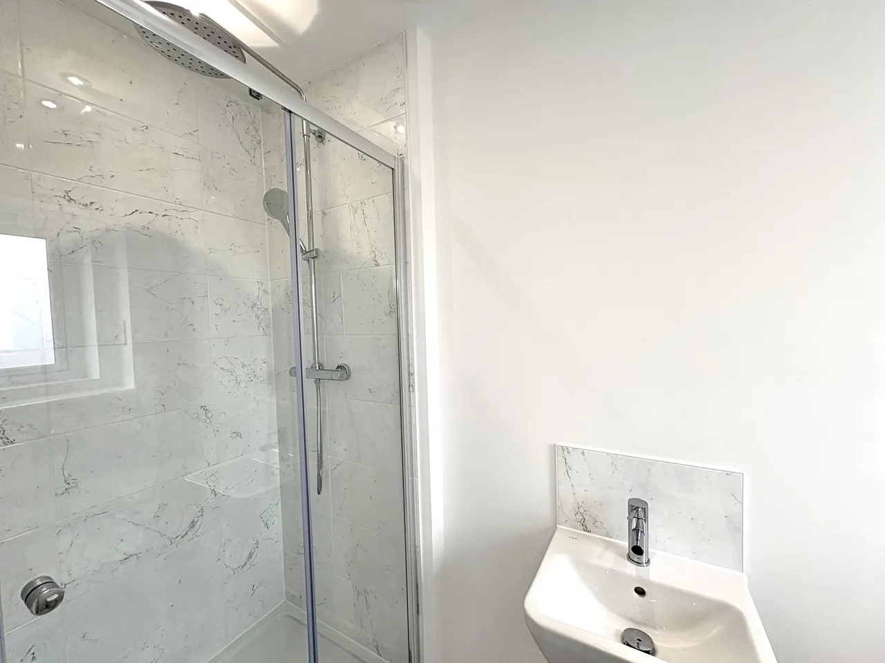 Broady Avenue, CW9, photo 20