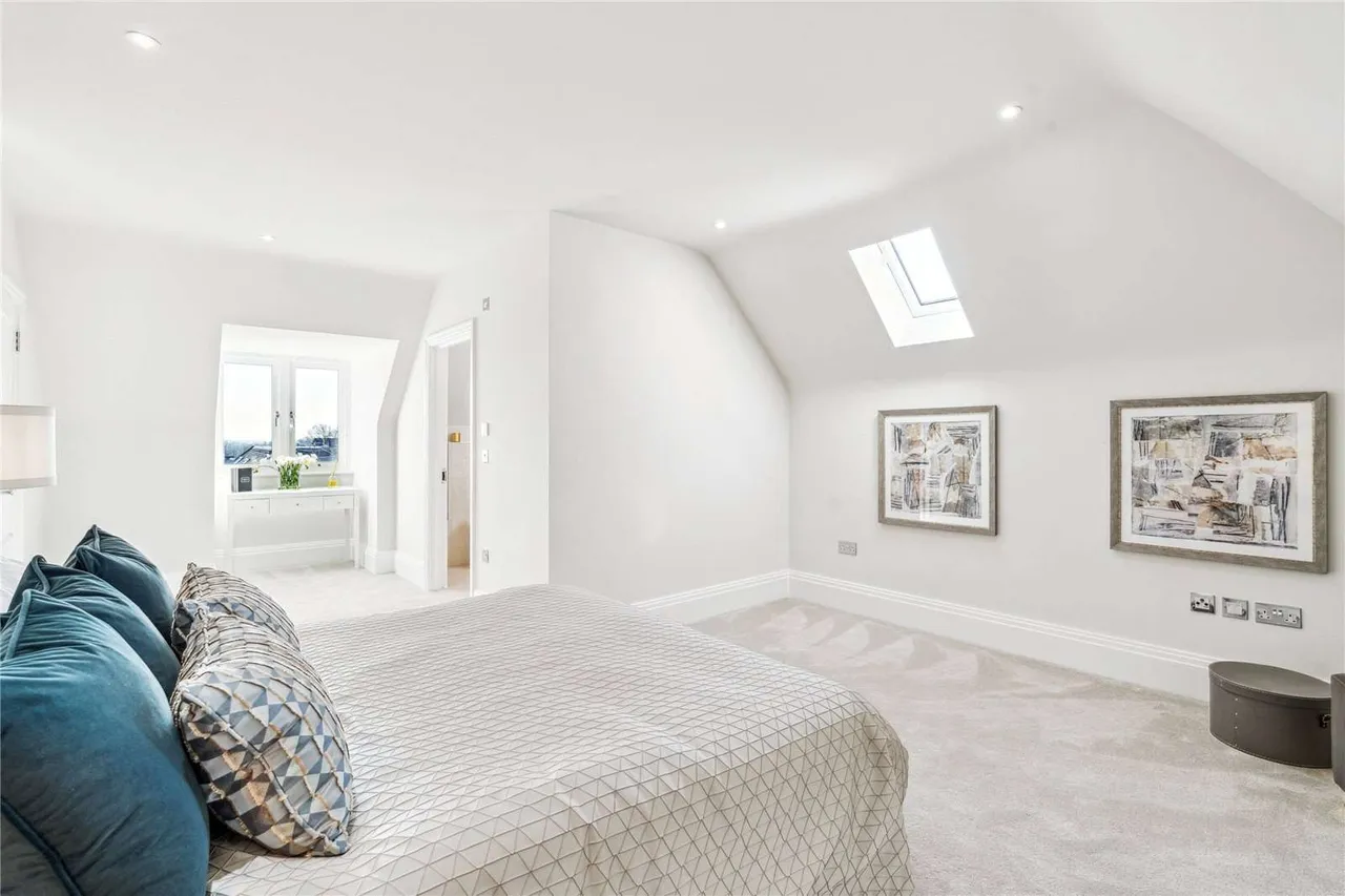 Claremont Place, Firs Walk, Northwood, HA6 2BZ, photo 12