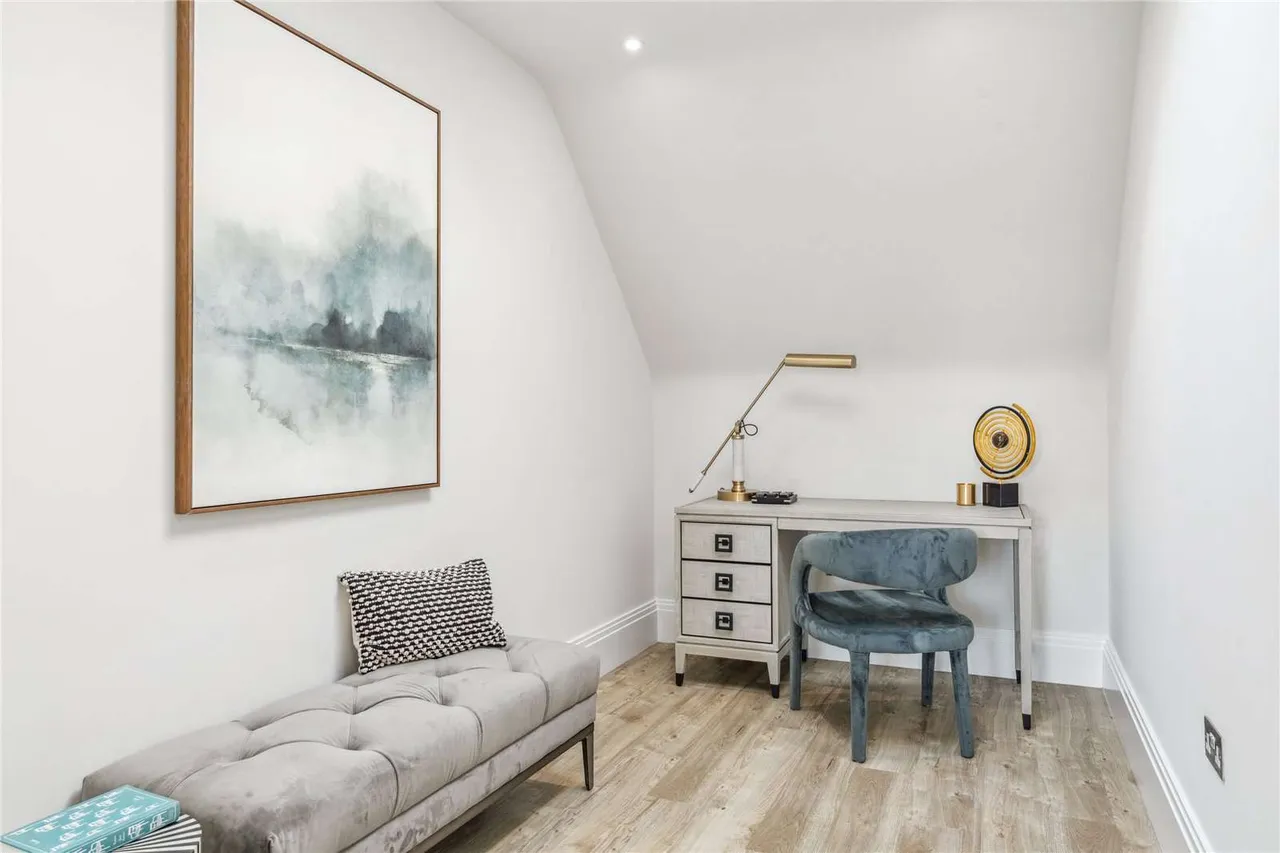 Claremont Place, Firs Walk, Northwood, HA6 2BZ, photo 11