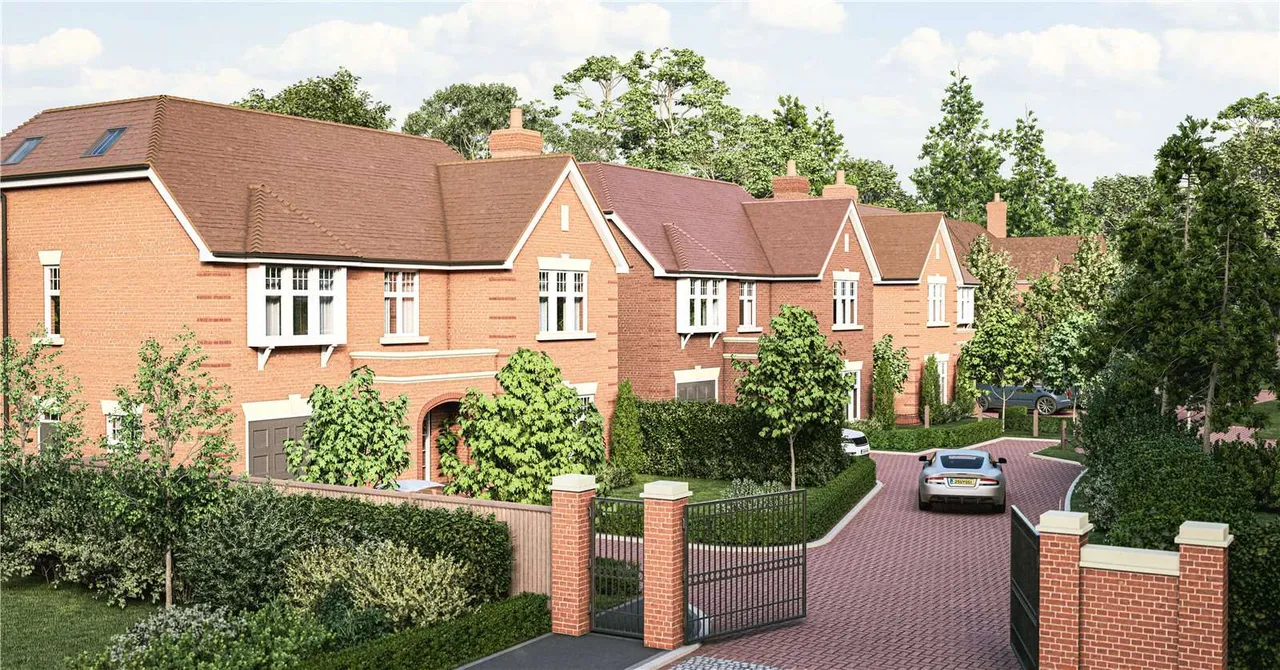 Claremont Place, Firs Walk, Northwood, HA6 2BZ, photo 2