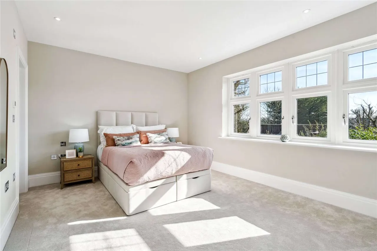 Claremont Place, Firs Walk, Northwood, HA6 2BZ, photo 8