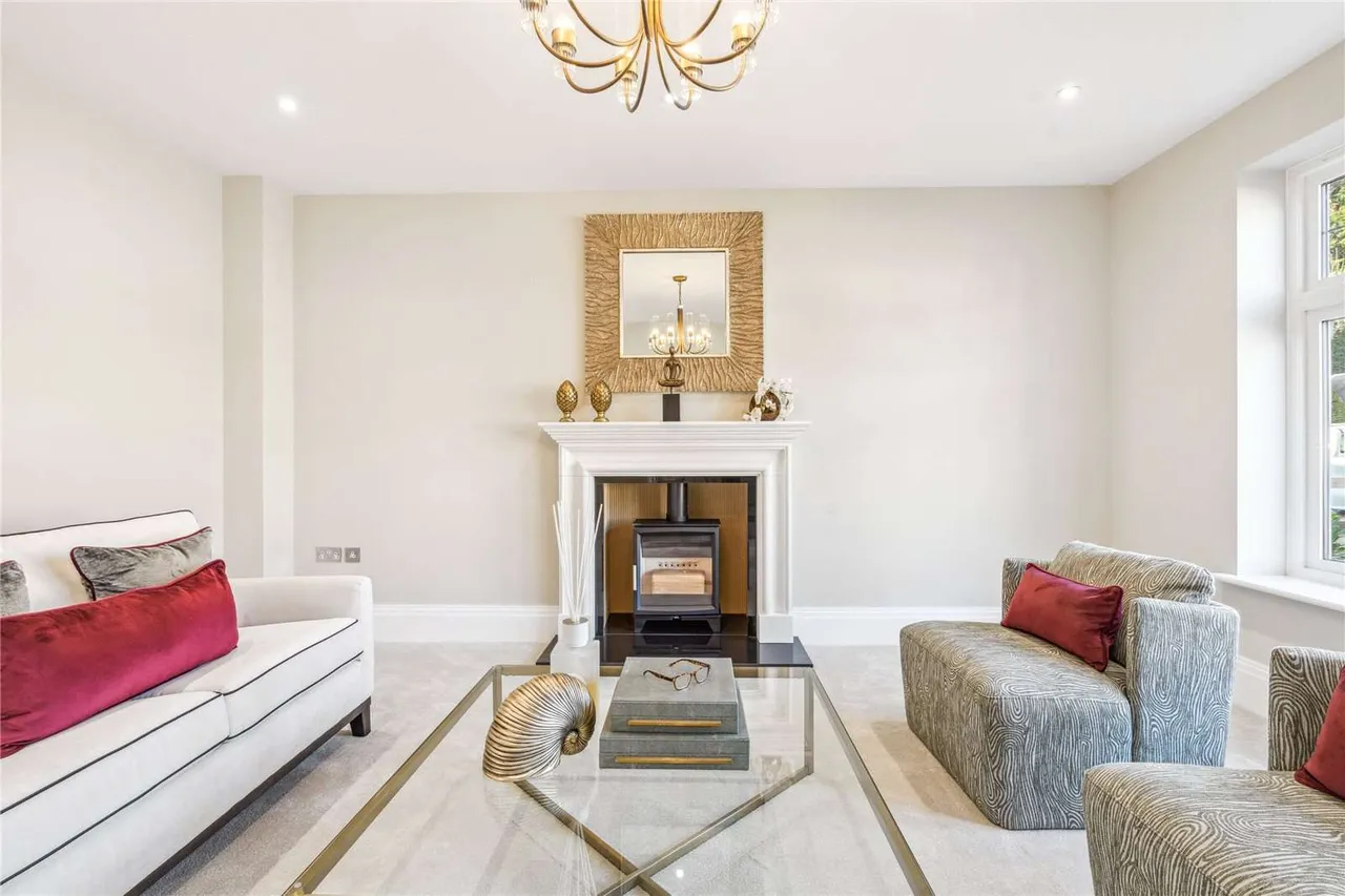 Claremont Place, Firs Walk, Northwood, HA6 2BZ, photo 6
