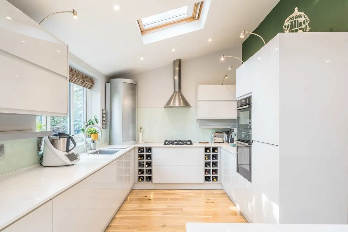 Heathcote Road, TW1, photo 4