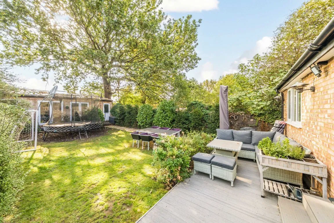 Heathcote Road, TW1, photo 9