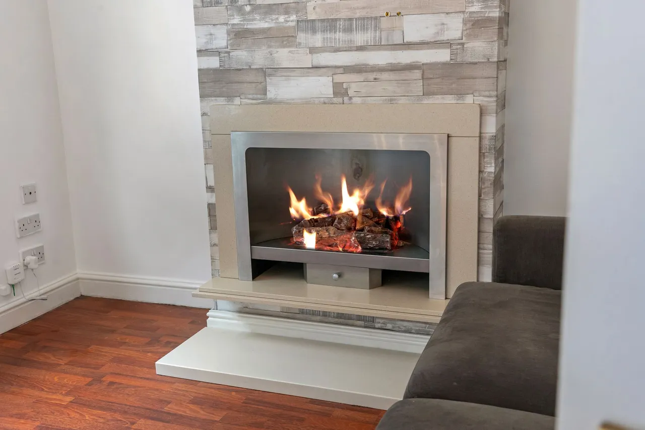 Liverpool Road, Widnes, WA8 7HX, photo 6