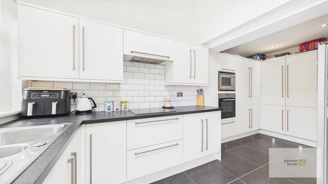 Lancaster Drive, Bury, BL9 6RJ, photo 7