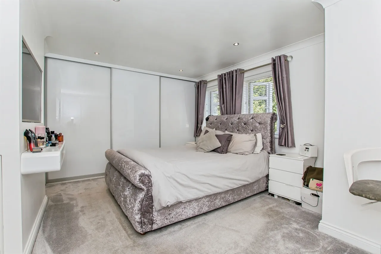 Ford Close, Yaxley, Peterborough, photo 11