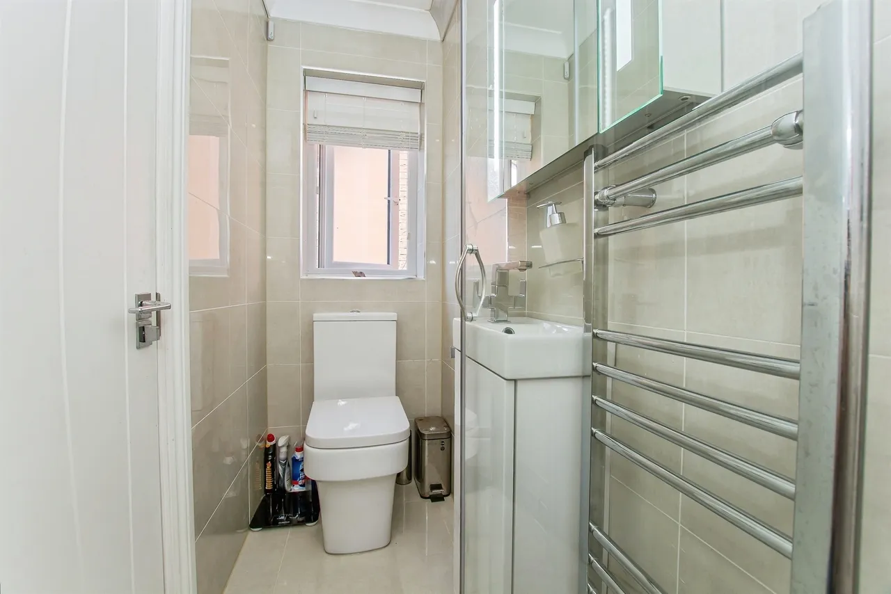 Ford Close, Yaxley, Peterborough, photo 12