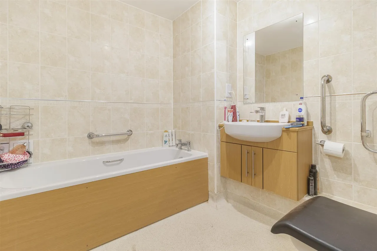 Little Glen Road, Glen Parva, LE2, photo 12