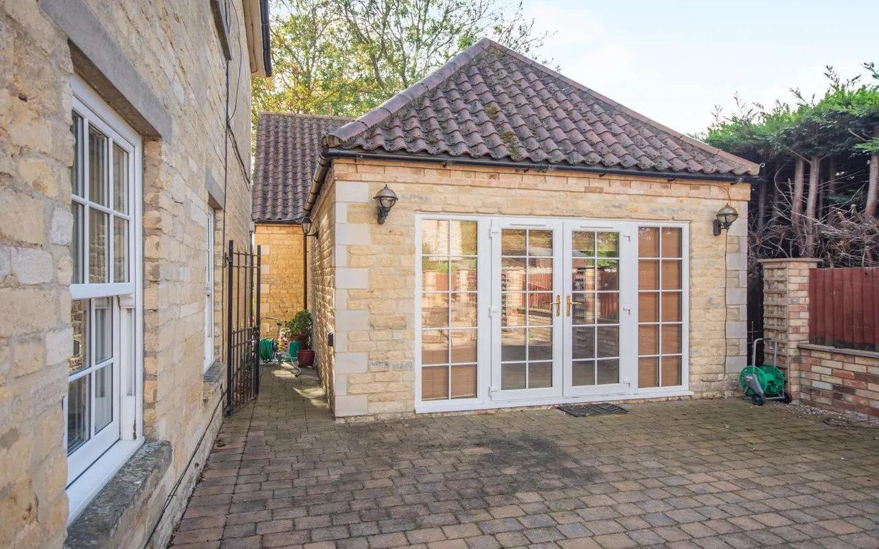 Lincoln Road, Dunston, LN4, photo 15