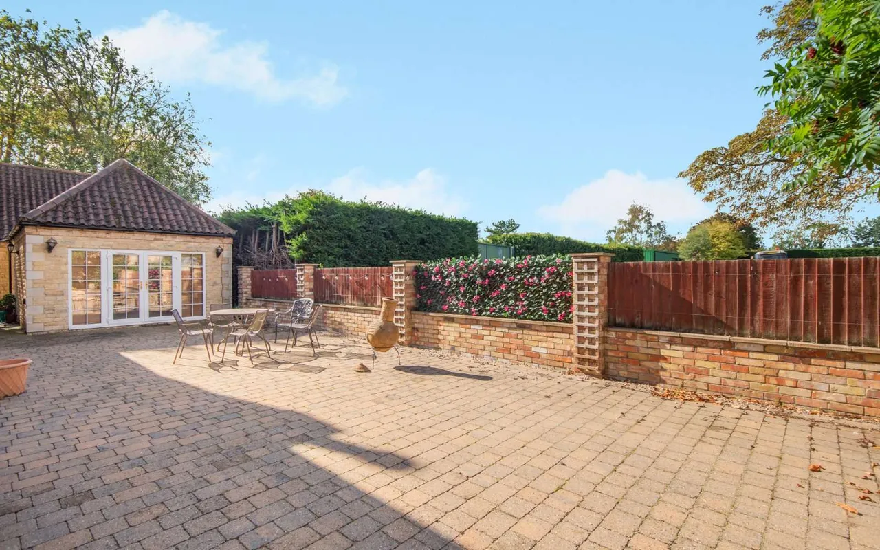 Lincoln Road, Dunston, LN4, photo 17