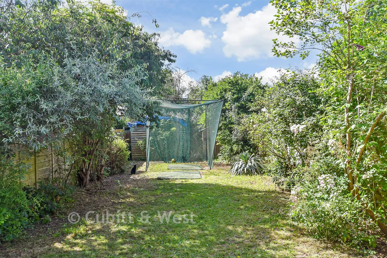 Frant Field, Edenbridge, TN8, photo 11