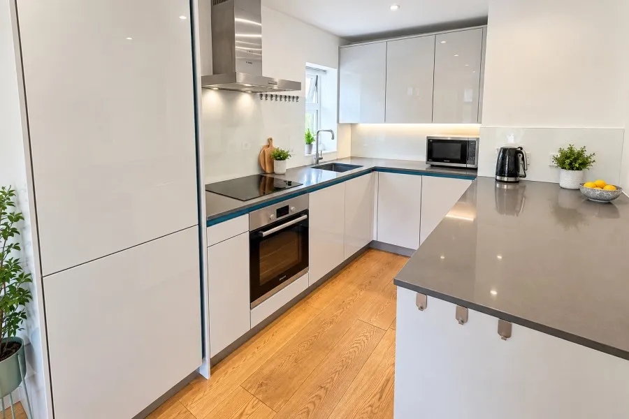Campbell Road, Weybridge, KT13, photo 3