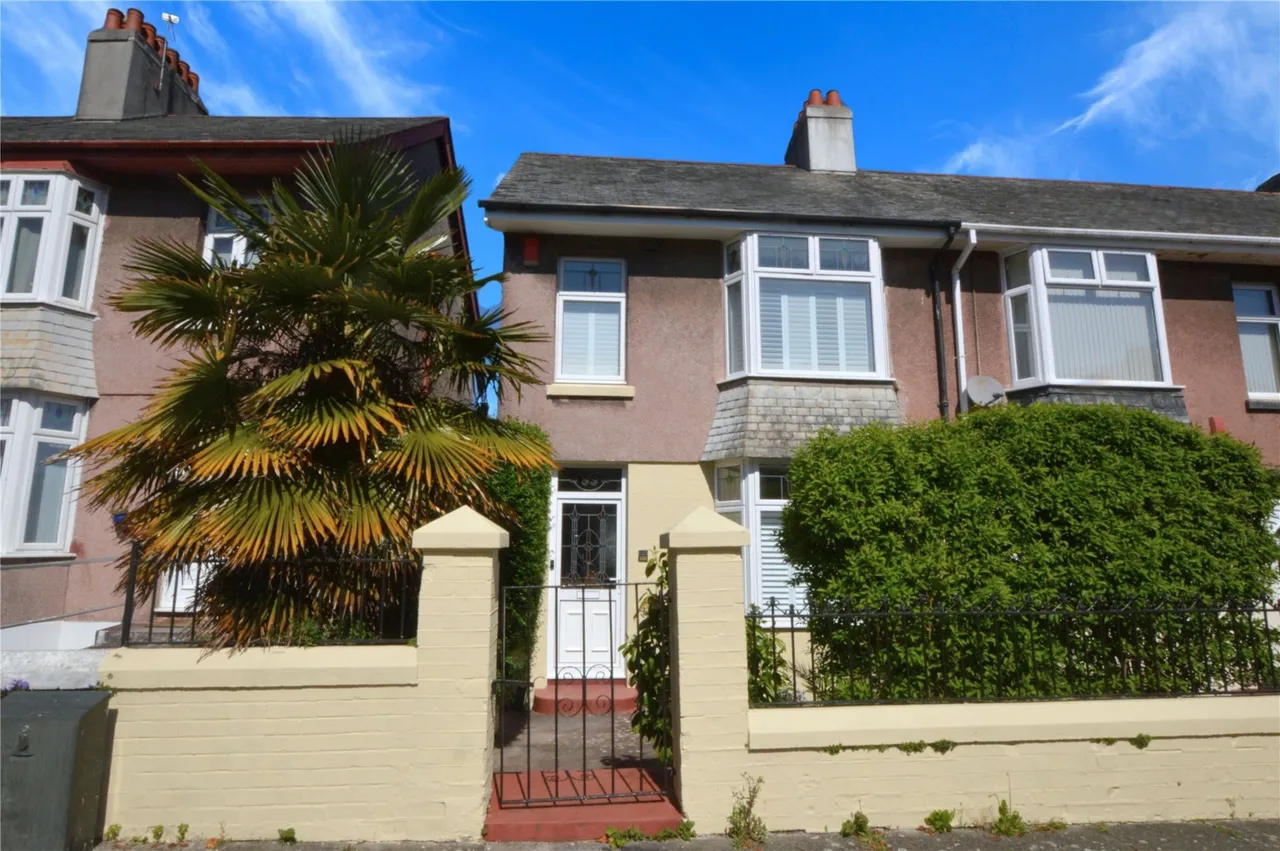 3 bed property for sale — Fullerton Road, Plymouth, Devon, PL2