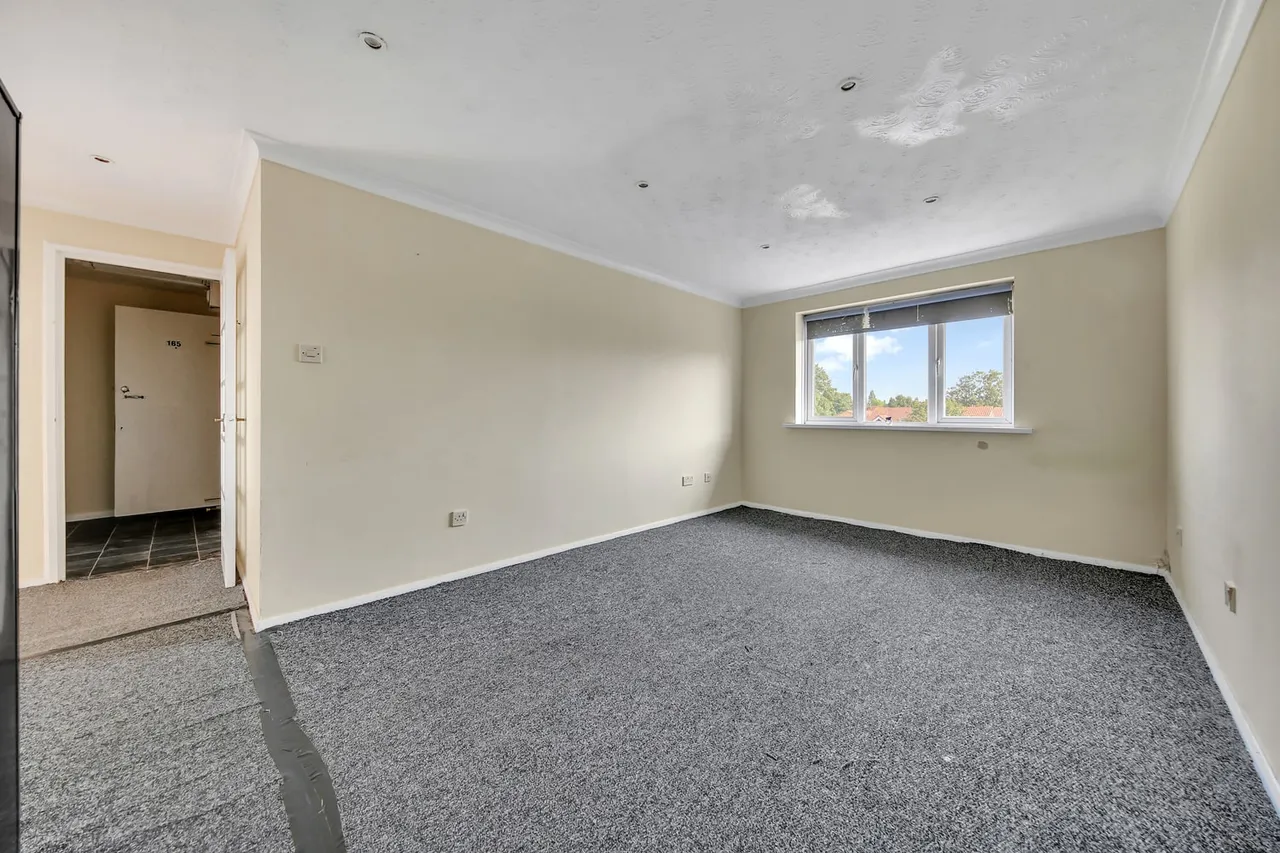 165 Express Drive, Ilford, Essex, IG3 9RD, photo 4