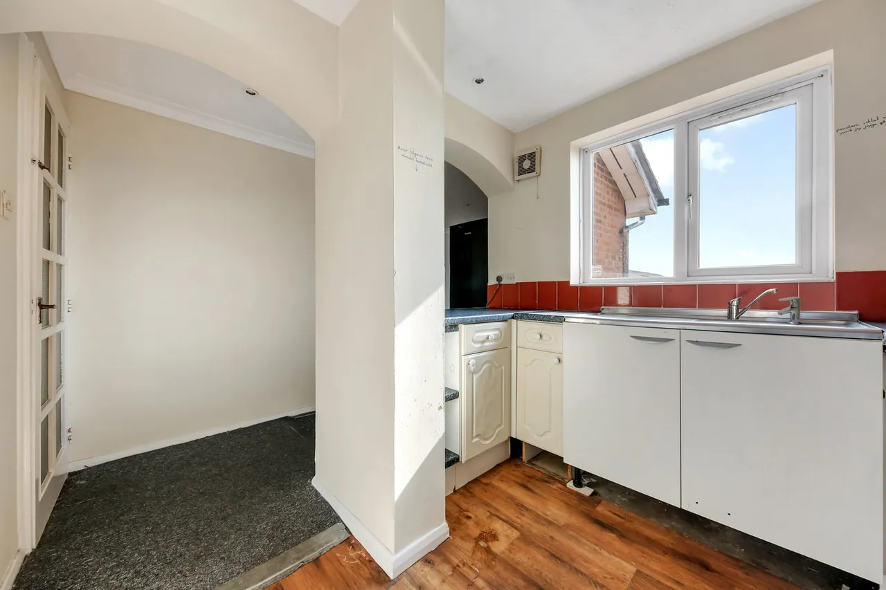 165 Express Drive, Ilford, Essex, IG3 9RD, photo 7