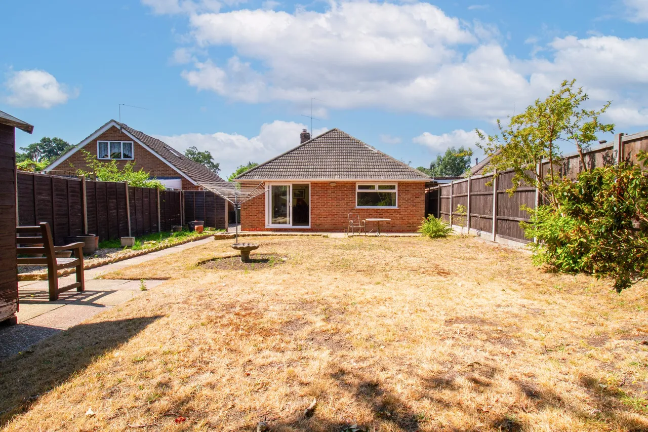 Andrews Close, Church Crookham, Fleet, GU52 6HF, photo 2