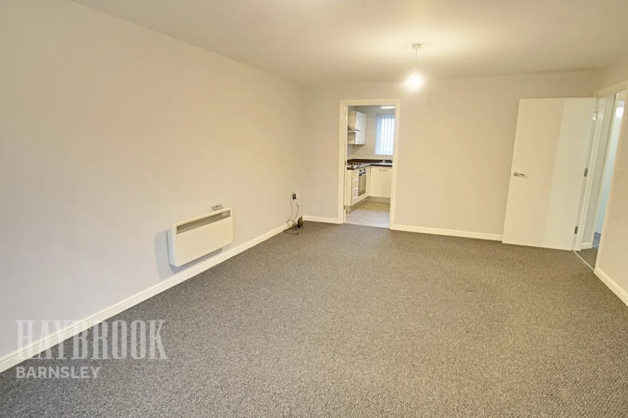 Carlton Court, Carlton, photo 3