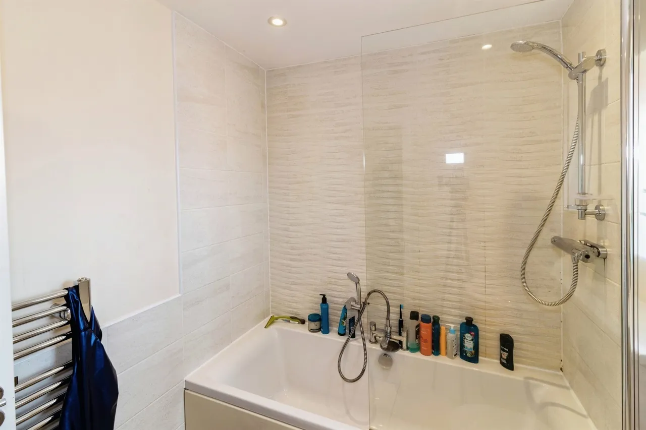 Bromham Road, Bedford, MK40, photo 8