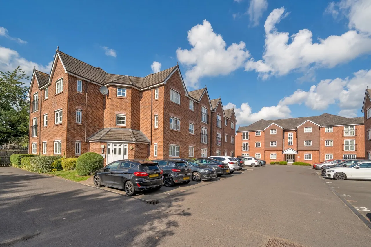 Hendeley Court, Burton-on-Trent, DE14, photo 11
