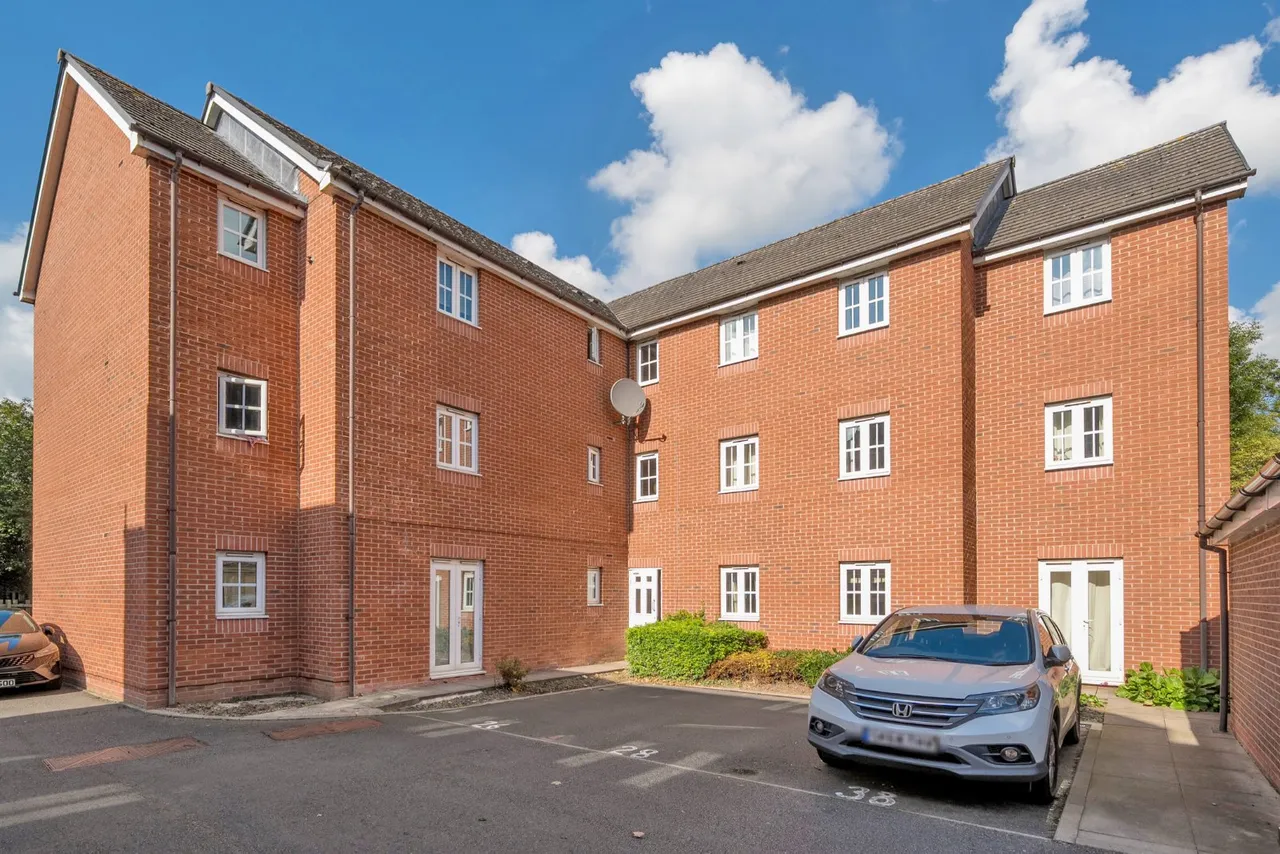 Hendeley Court, Burton-on-Trent, DE14, photo 9