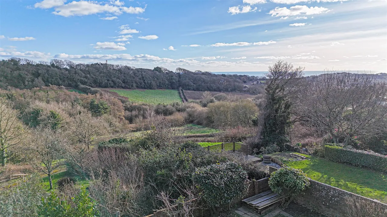 Fairlight Road, Hastings, photo 17
