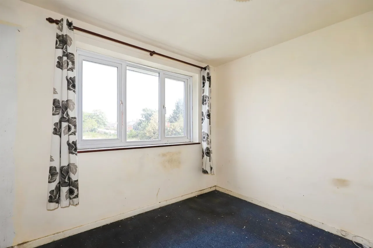 Salcombe Grove, Bilston, WV14, photo 9