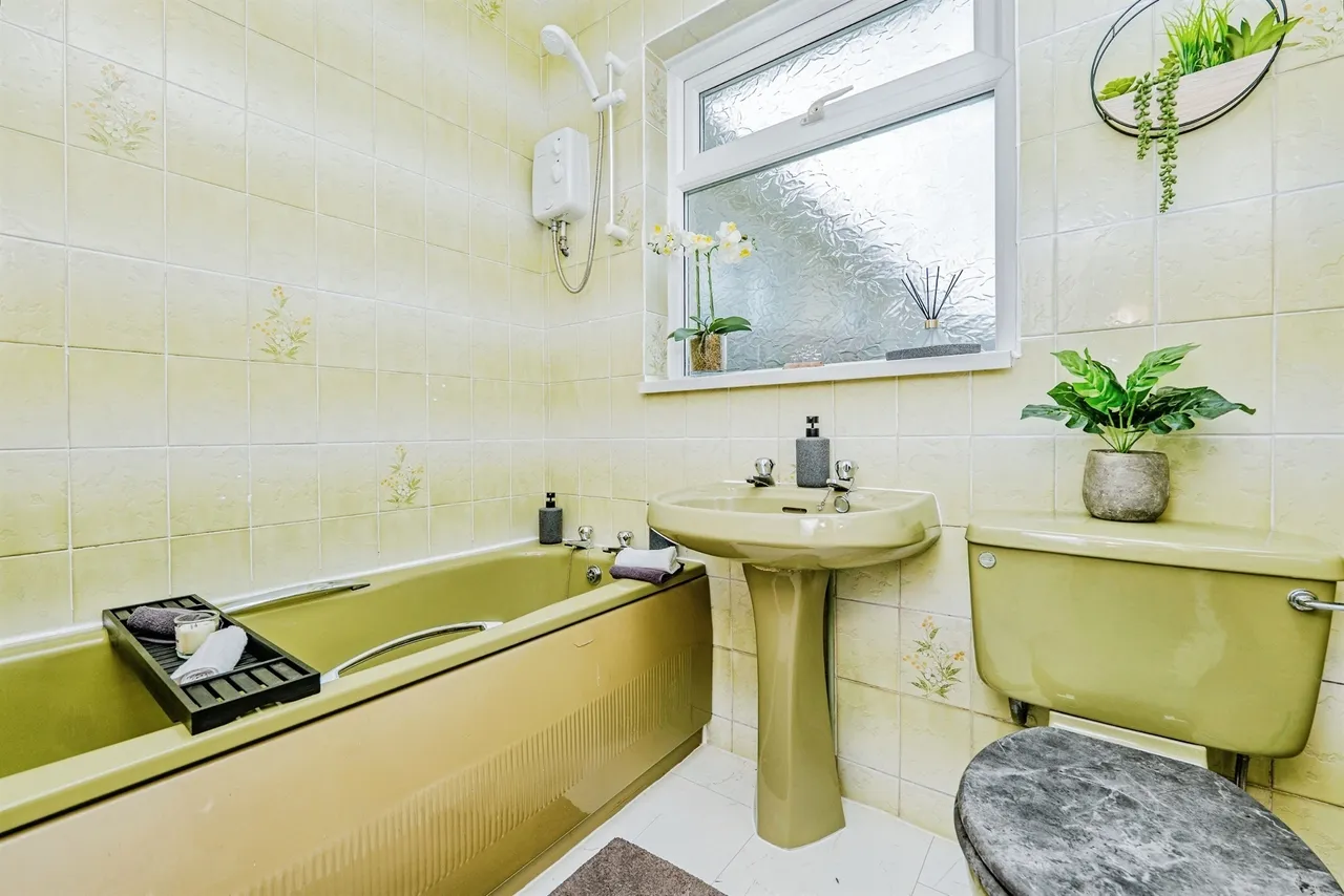 Milton Drive, Bridgend, CF31, photo 10