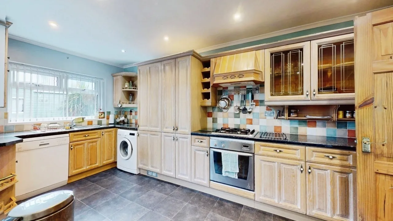 The Crossways, Otley, LS21, photo 4