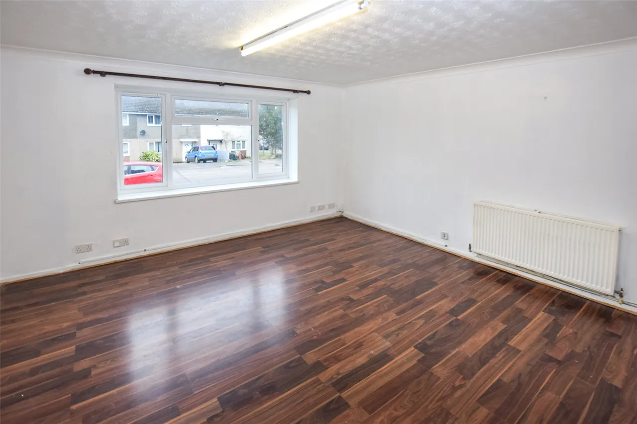 Brookhouse Road, Farnborough, Hampshire, GU14 0BT, photo 2