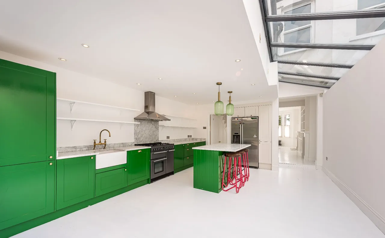 Purves Road, London, NW10, photo 4