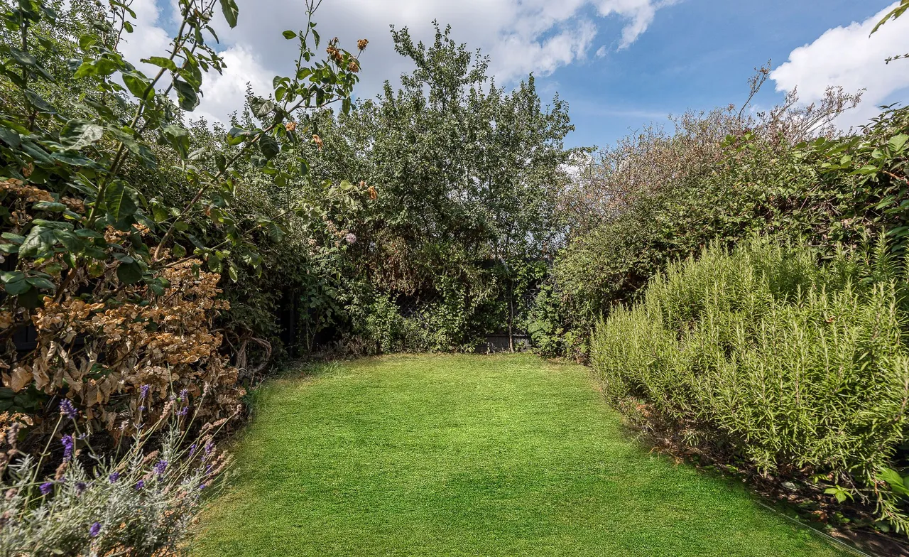 Purves Road, London, NW10, photo 12