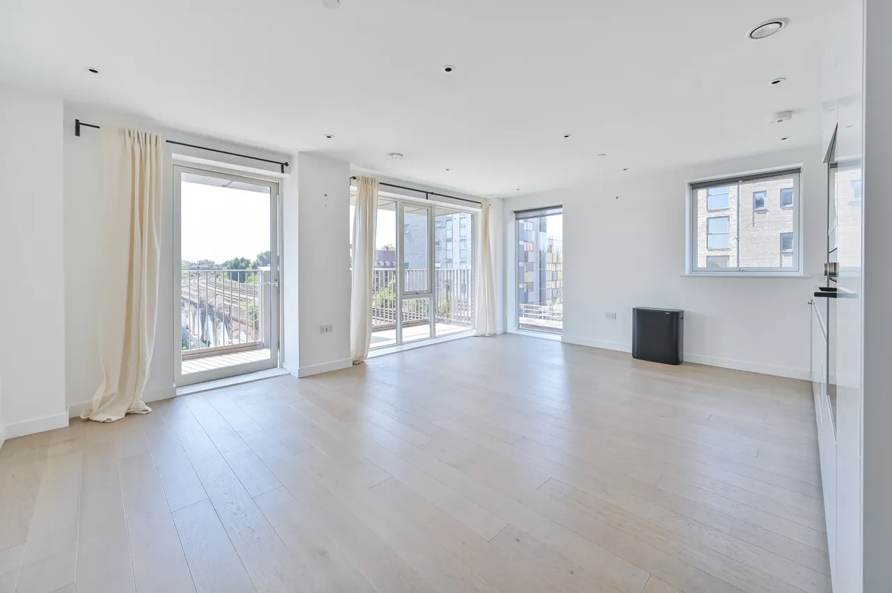 15 Cavendish Apartments, 16a Camberwell Road, London, photo 2