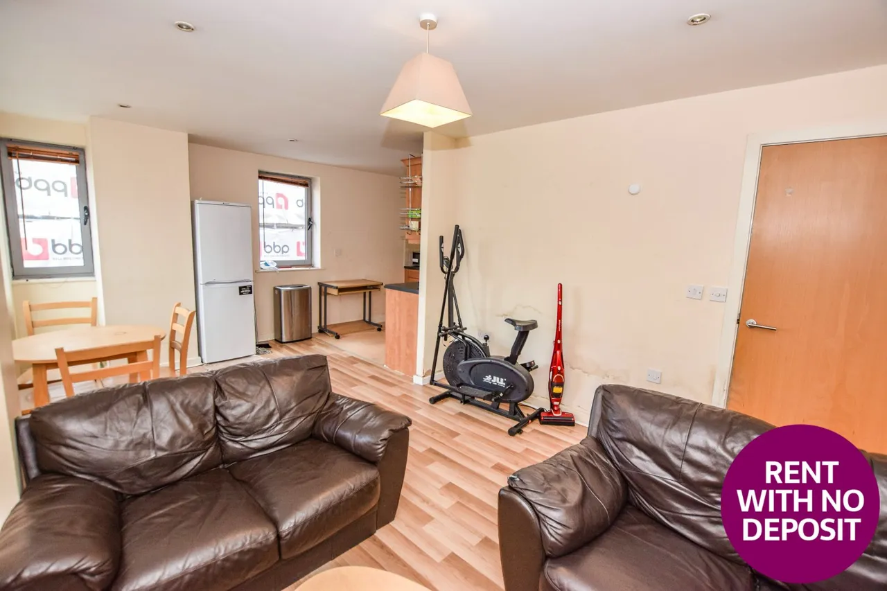 2 bed flat to rent, Princess Street, Southern Gateway, M1