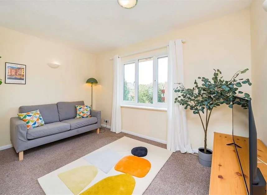 Goodwin Close, London, SE16, photo 2