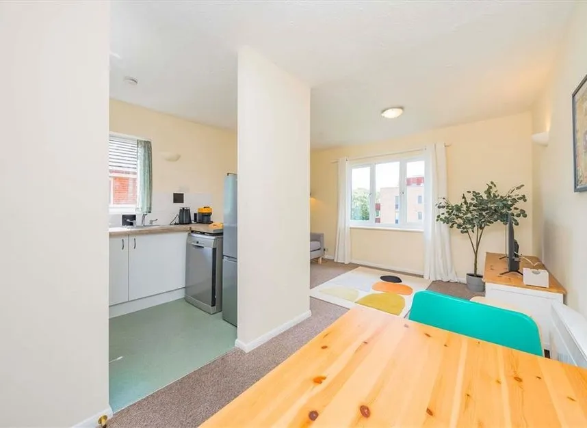 Goodwin Close, London, SE16, photo 5