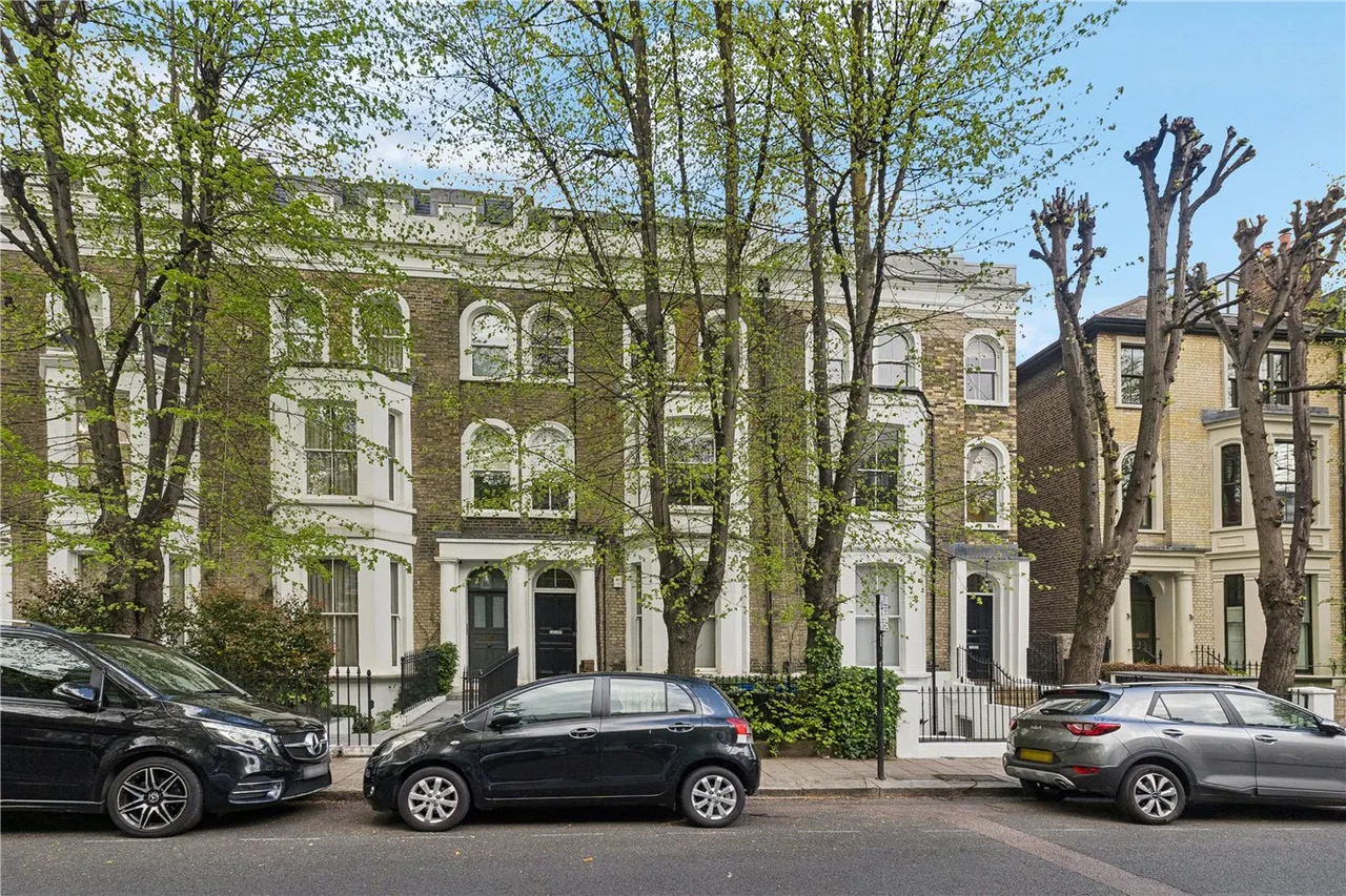 flat for sale — Aldridge Road Villas, London, W11