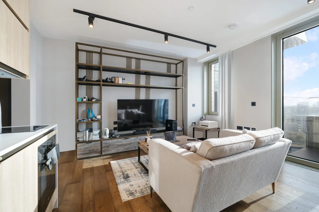 Hewett Street, EC2A, photo 3