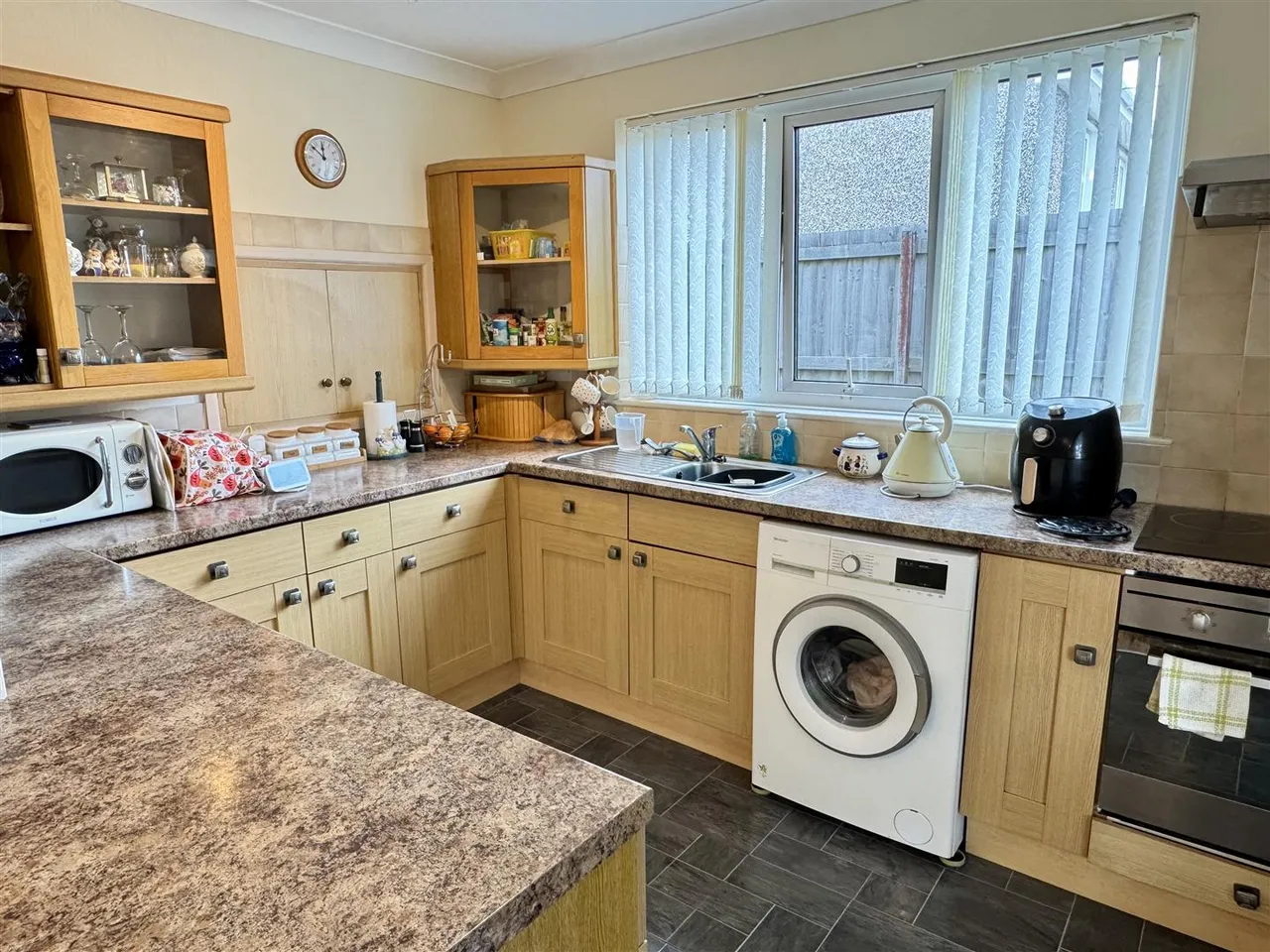 Trevarno Close, Trewoon, photo 12