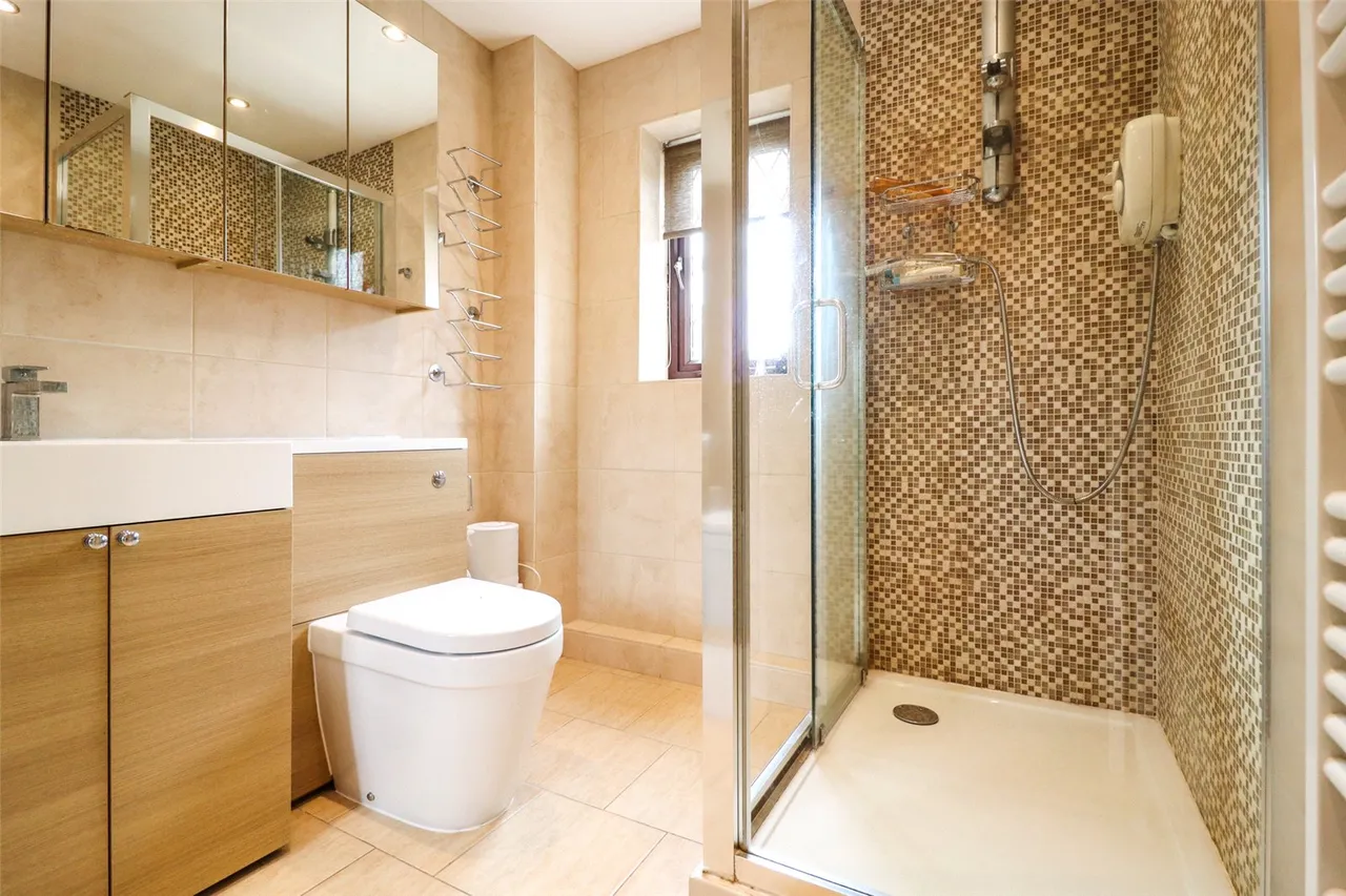 Tamworth Drive, Fleet, Hampshire, GU51 2UW, photo 9